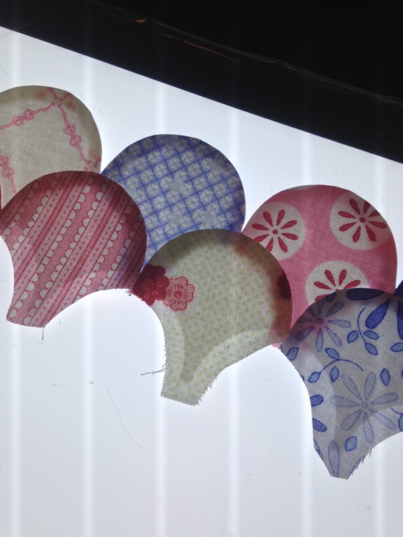 clamshell - hugs 'n kisses tutorial