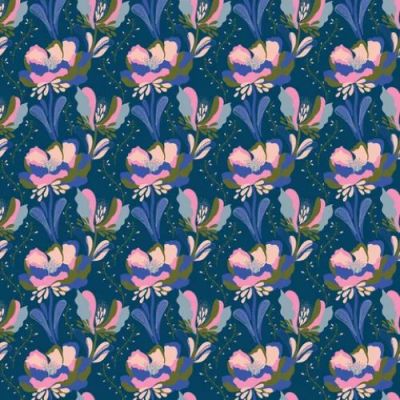 Rachelle Holowko Fashion Lawn