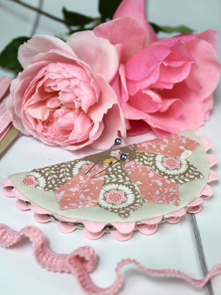 Clementine Needlebook: Pattern Only